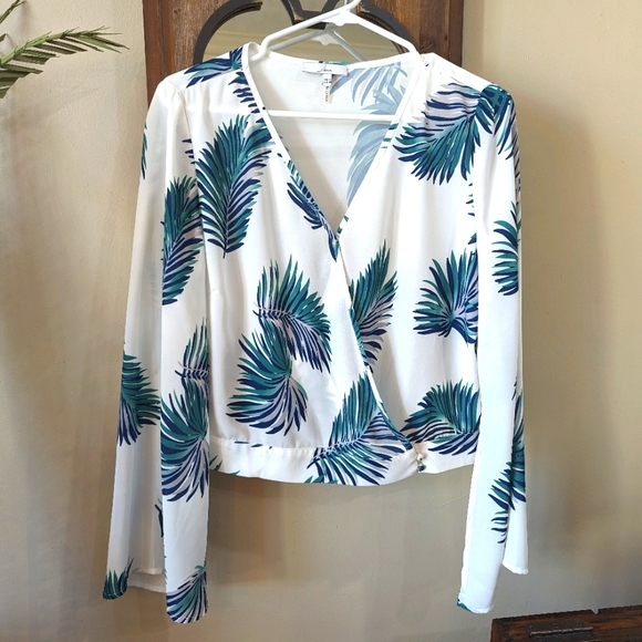 Jenn brand tropical palm blouse size small - Picture 1 of 8